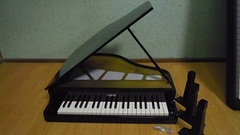 「カワイミニピアノ お買取してきました」の写真